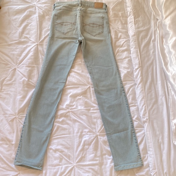 Abercrombie Jeans - Picture 3 of 7